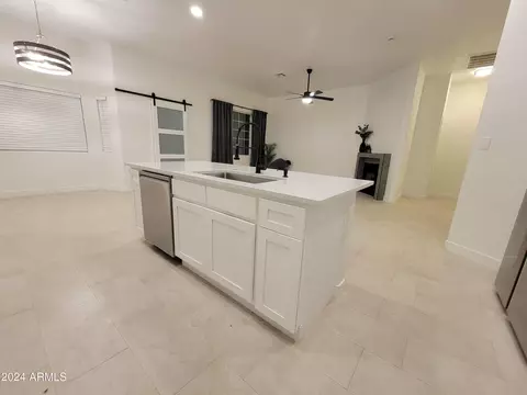Kitchen - 9803 E Butte St, Mesa, AZ 85207 photo 10 of 11