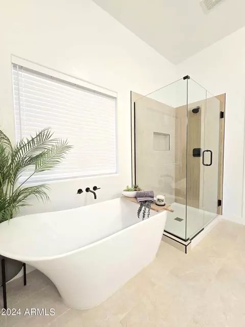 Bath - 9803 E Butte St, Mesa, AZ 85207 photo 12 of 22