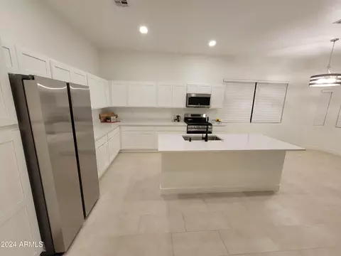 Kitchen - 9803 E Butte St, Mesa, AZ 85207 photo 4 of 11