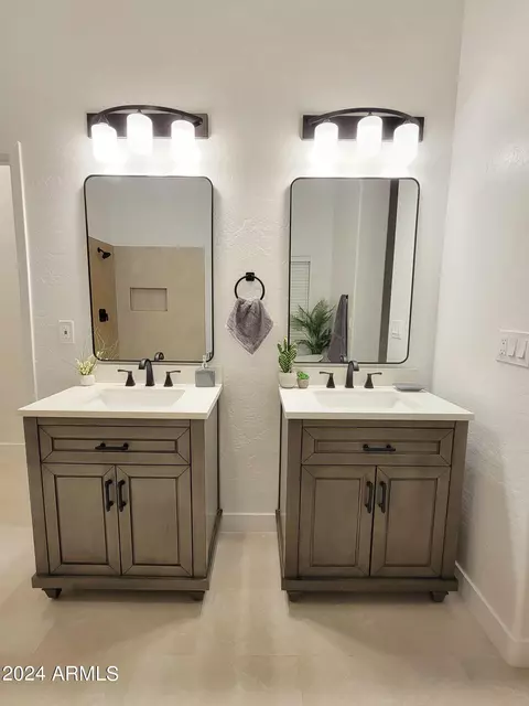 Bath - 9803 E Butte St, Mesa, AZ 85207 photo 6 of 22