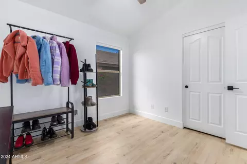 4366 E Abraham Ln, Phoenix, AZ 85050 photo 31