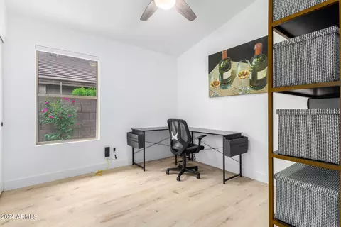 4366 E Abraham Ln, Phoenix, AZ 85050 photo 26