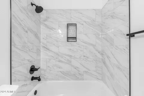 4366 E Abraham Ln, Phoenix, AZ 85050 photo 29
