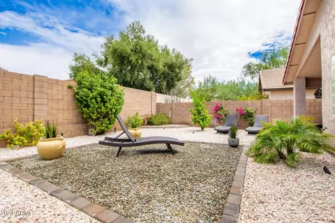 4366 E Abraham Ln, Phoenix, AZ 85050 photo 44