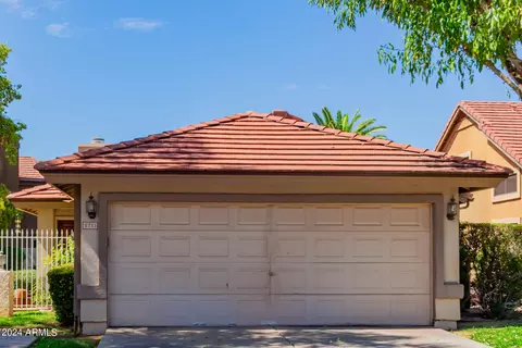 5751 W Drake Ct, Chandler, AZ 85226
