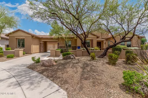 1807 W Red Fox Rd, Phoenix, AZ 85085
