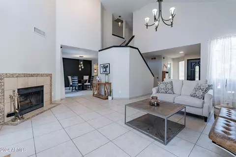 513 E Kerry Ln, Phoenix, AZ 85024 photo 17