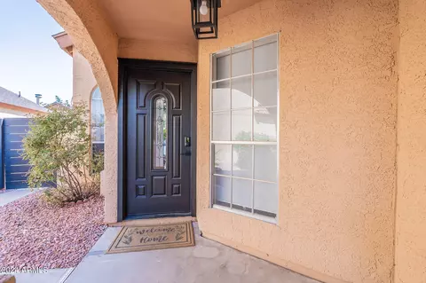 513 E Kerry Ln, Phoenix, AZ 85024 photo 9