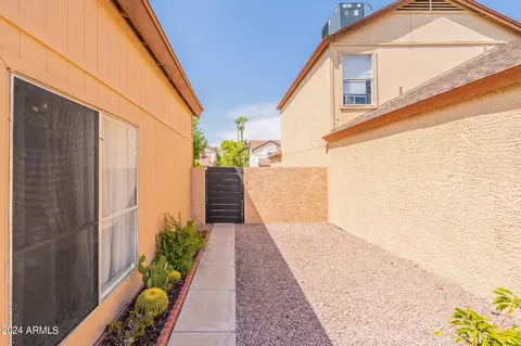 513 E Kerry Ln, Phoenix, AZ 85024 photo 32