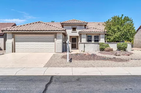 18024 N Somerset Dr, Surprise, AZ 85374