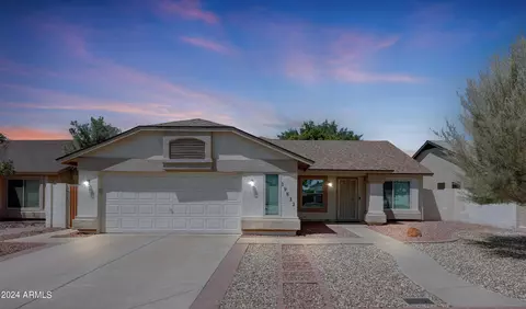 19832 N 44th Dr, Glendale, AZ 85308