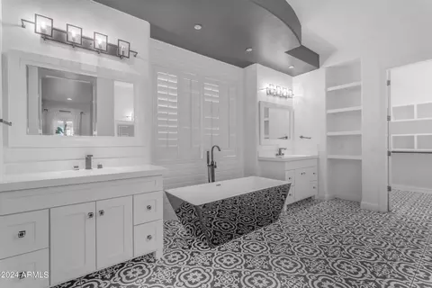 Bath - 3279 E Vallejo Ct, Gilbert, AZ 85298 photo 1 of 8