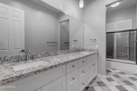Bath - 3279 E Vallejo Ct, Gilbert, AZ 85298 photo 8 of 8