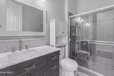 Bath - 3279 E Vallejo Ct, Gilbert, AZ 85298 photo 7 of 8