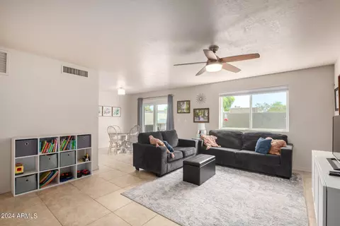 834 E Fountain St #2, Mesa, AZ 85203