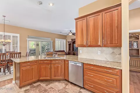 4118 E Walnut Rd, Gilbert, AZ 85298 photo 11
