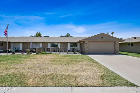 10206 W Pineridge Dr, Sun City, AZ 85351
