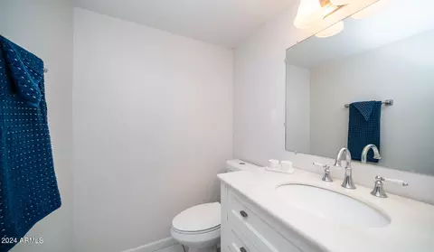 1320 E Bethany Home Rd #104, Phoenix, AZ 85014 photo 10