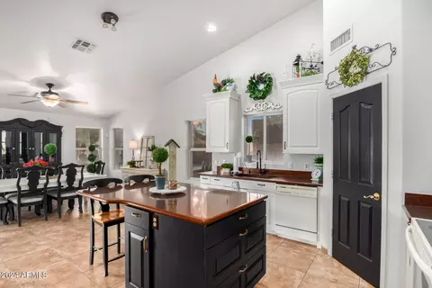 9529 E Gary St, Mesa, AZ 85207 photo 6