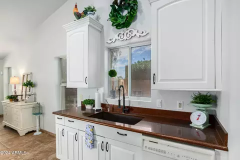 9529 E Gary St, Mesa, AZ 85207 photo 7
