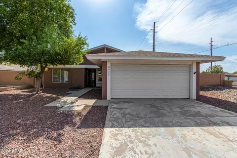 8932 N 56th Dr, Glendale, AZ 85302