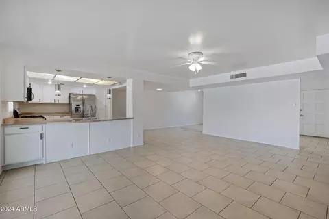 5613 N 45th Dr, Glendale, AZ 85301 photo 11