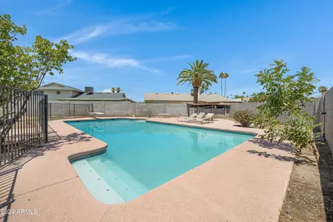 5613 N 45th Dr, Glendale, AZ 85301 photo 29