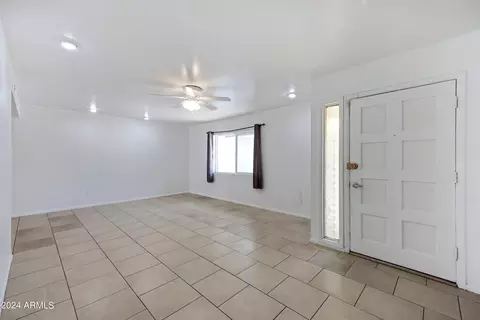 5613 N 45th Dr, Glendale, AZ 85301 photo 5