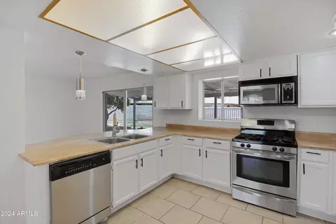 5613 N 45th Dr, Glendale, AZ 85301 photo 14
