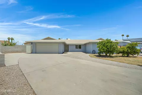 5613 N 45th Dr, Glendale, AZ 85301 photo 2
