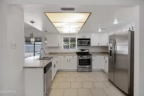 5613 N 45th Dr, Glendale, AZ 85301 photo 13