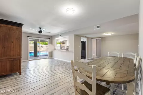 860 E Paradise Ln, Phoenix, AZ 85022 photo 17