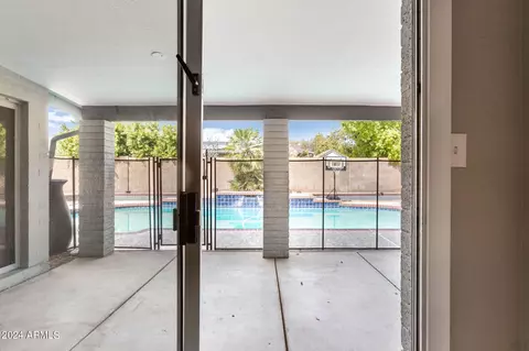 860 E Paradise Ln, Phoenix, AZ 85022 photo 32