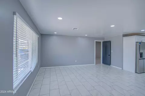 1308 E Becker Ln, Phoenix, AZ 85020 photo 5