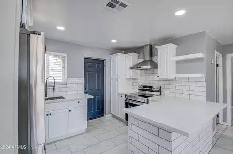 1308 E Becker Ln, Phoenix, AZ 85020 photo 8