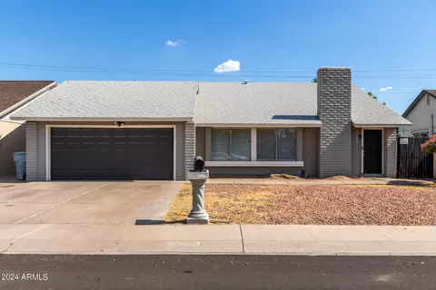 4335 E Maldonado Dr, Phoenix, AZ 85042