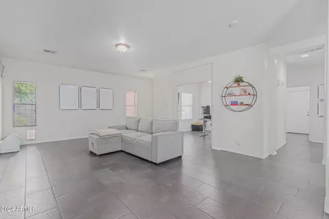 4212 E Washington Ct, Gilbert, AZ 85234 photo 7