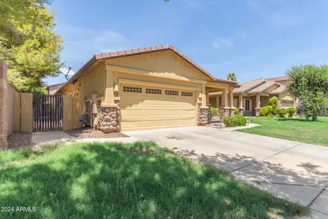 4212 E Washington Ct, Gilbert, AZ 85234 photo 2