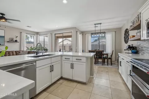 2535 S Martingale Rd, Gilbert, AZ 85295 photo 4