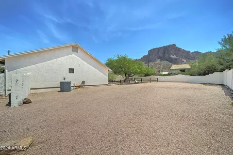 6061 E Foothill St, Apache Junction, AZ 85119 photo 3