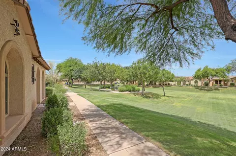 4408 E Woodside Way, Gilbert, AZ 85297 photo 7
