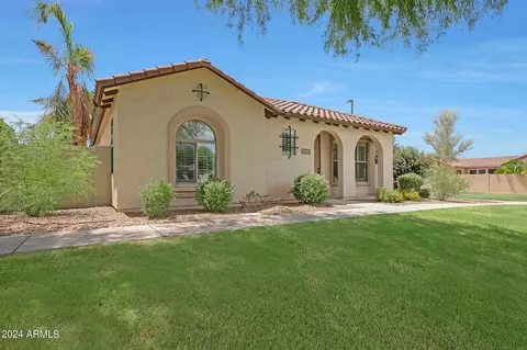 4408 E Woodside Way, Gilbert, AZ 85297 photo 2