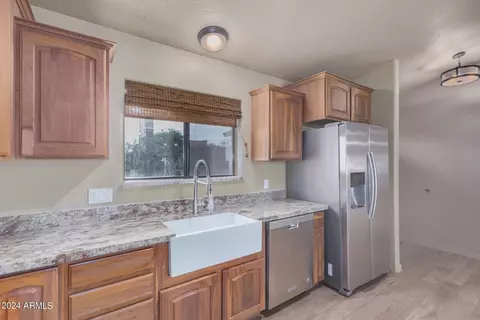 Kitchen - 735 N Arroya Rd, Apache Junction, AZ 85119 photo 3 of 3