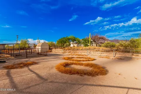 Exterior - 735 N Arroya Rd, Apache Junction, AZ 85119 photo 13 of 20