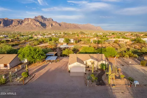 View/Area - 735 N Arroya Rd, Apache Junction, AZ 85119 photo 1 of 12