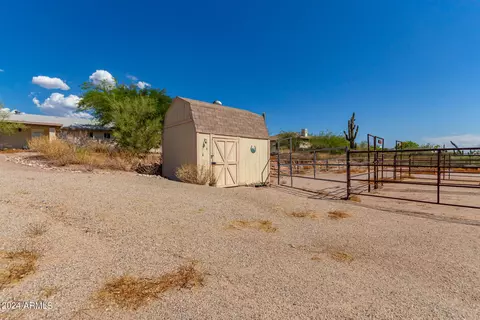 Exterior - 735 N Arroya Rd, Apache Junction, AZ 85119 photo 19 of 20