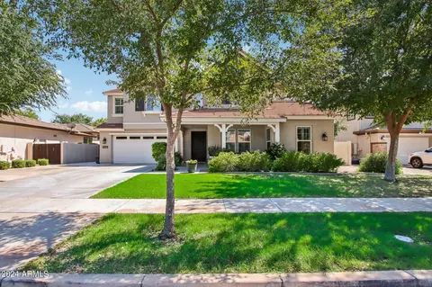 3653 E Comstock Dr, Gilbert, AZ 85296 photo 3