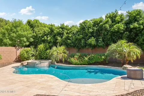 3653 E Comstock Dr, Gilbert, AZ 85296 photo 5