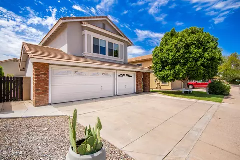 2125 E Chesapeake Dr, Gilbert, AZ 85234 photo 2