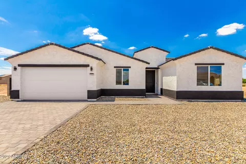 15980 S Stevens Pl, Arizona City, AZ 85123